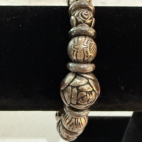 Vintage Metallic Rosette Bead Bracelet - Picture 8 of 8